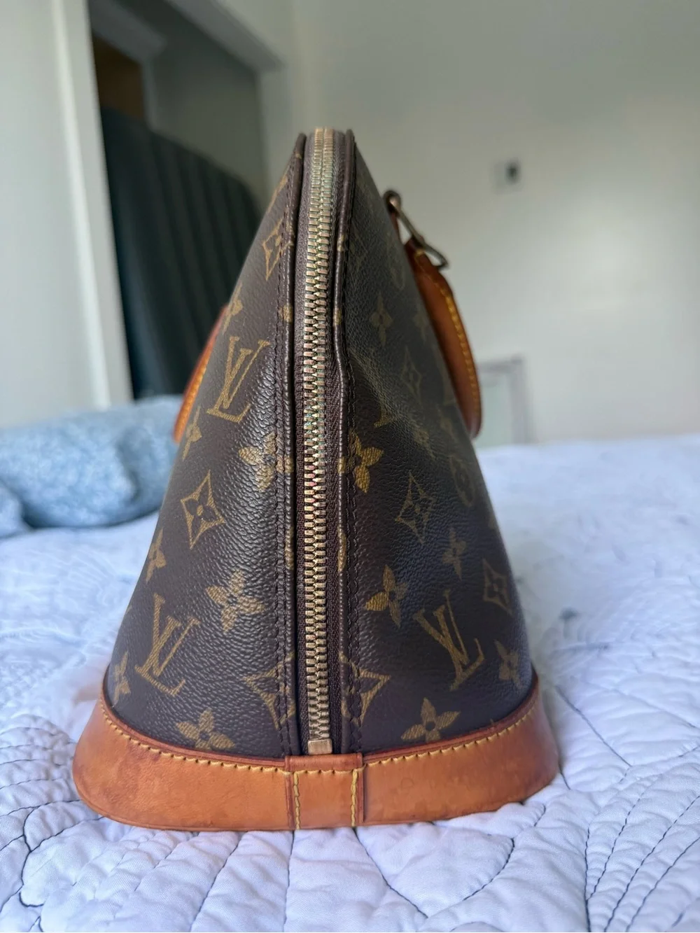 Louis Vuitton Monogram Alma MM